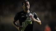 Comandado pelo camisa 10, que é o artilheiro do Cariocão, cruzmaltino garantiu mais três pontos e segue invicto em 2022