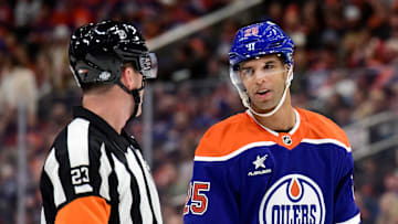 Philadelphia Flyers v Edmonton Oilers
