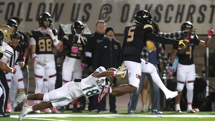 Davon Benjamin returned two interceptions for touchdowns in Oaks Christian's 35-0 win over St. Bonaventure last October. He has ballhawk capabilities that will remind fans of Jevon Holland.