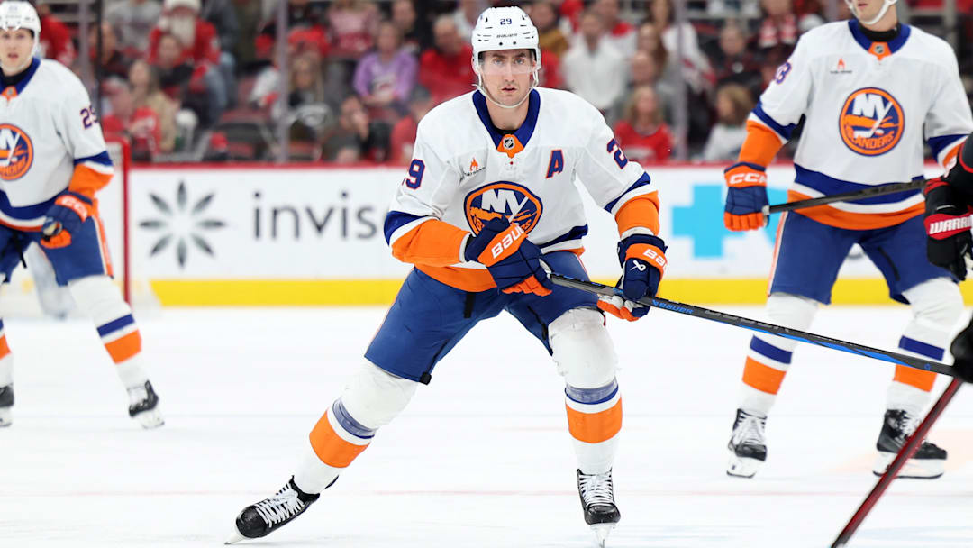 New York Islanders v Carolina Hurricanes