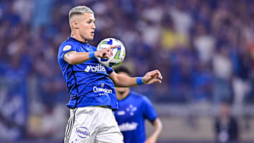 Mateus Vital está de saída do Cruzeiro