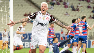 Flamengo precisou de 10 minutos letais para vencer o Fortaleza por 3 a 0