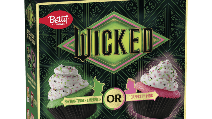 Betty Crocker Wicked Mix to Reveal Cupcake Mix