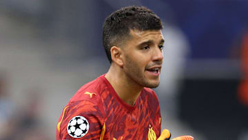 Geronimo Rulli et l'OM visent une qualification en 16èmes de Ligue des Champions.