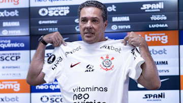 Luxemburgo foi apresentado nesta sexta-feira, 6, como o novo técnico do Corinthians. 