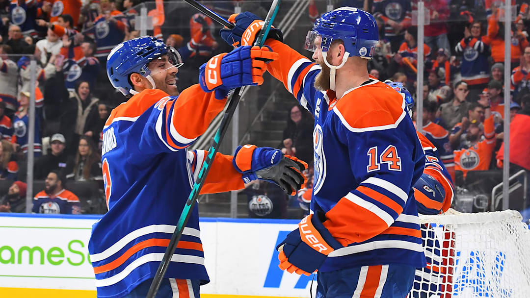 Anaheim Ducks v Edmonton Oilers Anaheim Ducks v Edmonton Oilers