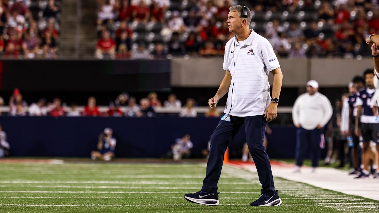 Arizona Wildcats Win Narrow Football Opener Against Hawaii