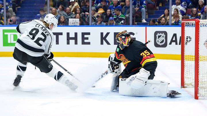 Los Angeles Kings v Vancouver Canucks