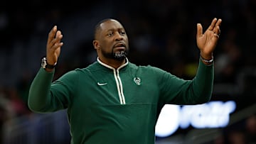 Sacramento Kings v Milwaukee Bucks