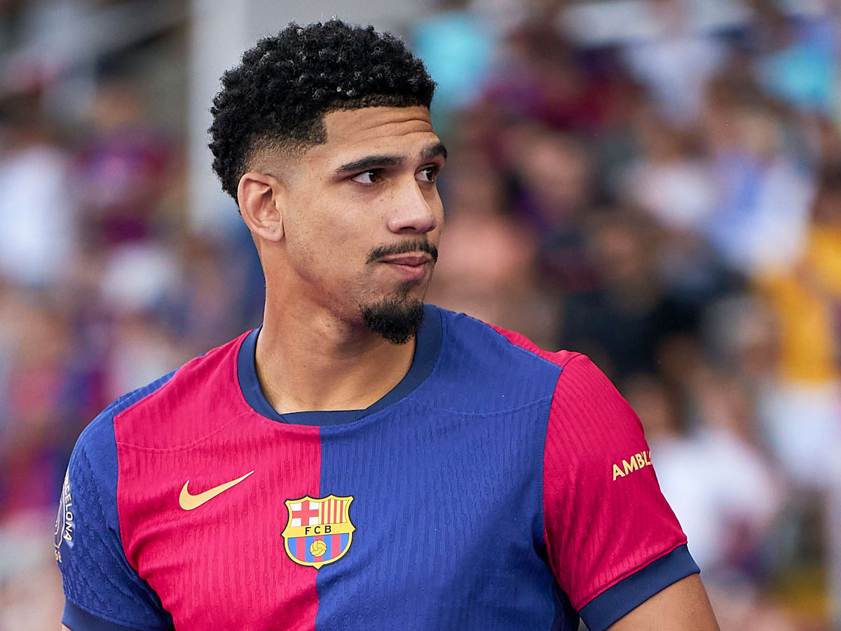Barcelona Pastikan Ronald Araujo Bakal Perpanjang Kontrak