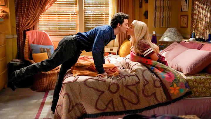 “Guilt Boots” – Georgie panics when he learns that Jim is considering selling the tire store to his rival, and Mandy’s forced to confront a long-running lie, on part one of the first season finale of GEORGIE & MANDY’S FIRST MARRIAGE, Thursday, May 15 (8:00-8:30 PM, ET/PT) on the CBS Television Network, and streaming on Paramount+ (live and on-demand for Paramount+ with SHOWTIME subscribers, or on-demand for Paramount+ Essential subscribers the day after the episode airs)*. Pictured (L-R):