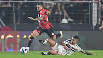 Destaque do Atlético-GO em 2022, Wellington Rato é alvo de três times da Série A. Vasco fica para trás, enquanto São Paulo e Fortaleza brigam pelo ref