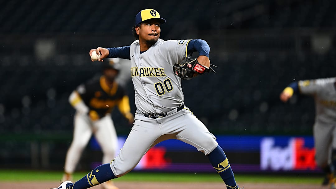 Milwaukee Brewers v Pittsburgh Pirates