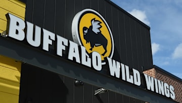 A Buffalo Wild Wings entrance.