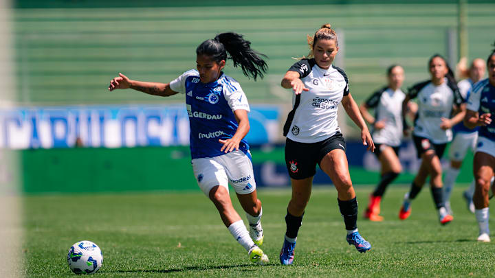 Cruzeiro e Corinthians empatam na Arena Independência Cruzeiro e Corinthians empatam na Arena Independência