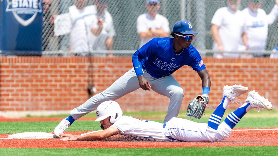Sterlington faces off against Westlake with the series beginning on May 14 at 11:00 AM. 