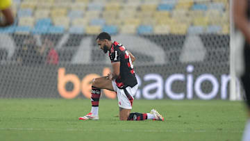 Juninho antes de acusar problema físico em jogo do Flamengo