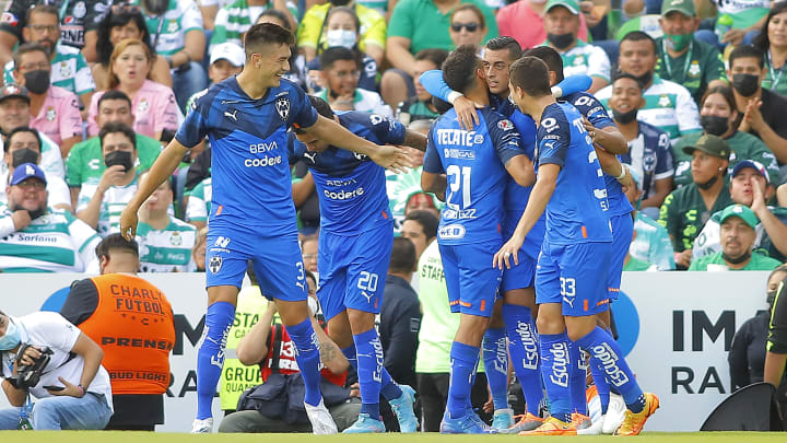 Jugadores de Rayados de Monterrey celebran un gol. Jugadores de Rayados de Monterrey celebran un gol.