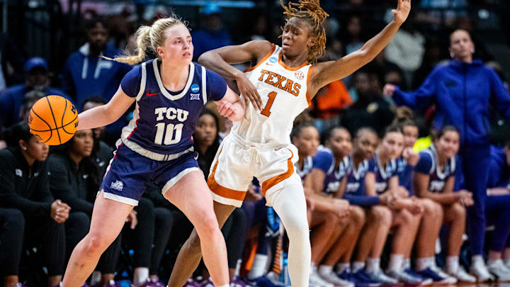 TCU guard and Cashmere product Hailey Van Lith, 10, goes in the first round of the WNBA Draft on Monday to Chicago.