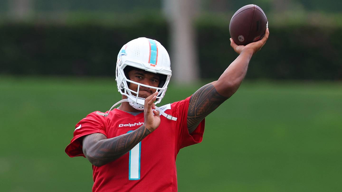 NFL execs give their opinions on what Dolphins should pay Tua Tagovailoa - Vimarsana News
