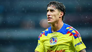 El extremo derecho estadounidense Alejandro Zendejas, del América, sería sondeado desde la Serie A de Italia, pero también interesa al Cruz Azul.