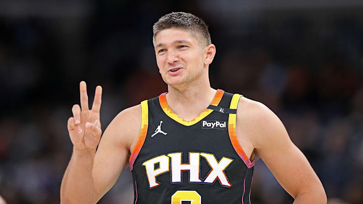 Phoenix Suns v Memphis Grizzlies