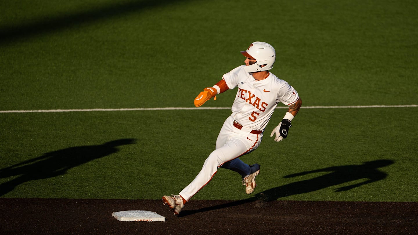 New Conference, No Problem: No. 3 Texas Baseball Wins SEC in Year One