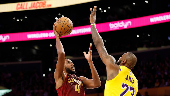 Cleveland Cavaliers v Los Angeles Lakers