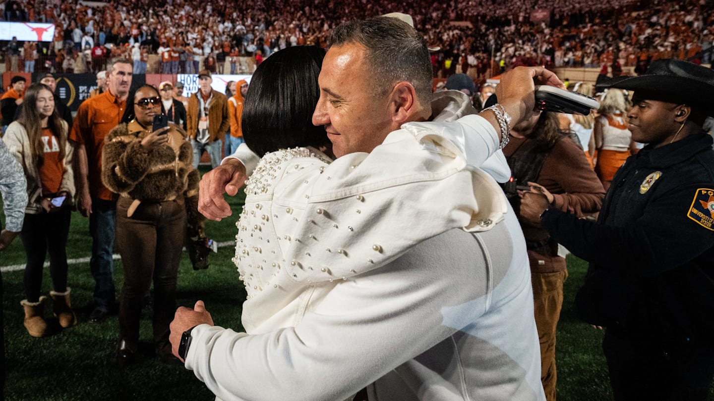 Texas HC Steve Sarkisian's wife Loreal makes stunning baby announcement