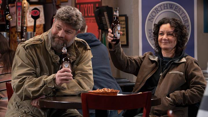 THE CONNERS - ÒWhen Sisters Collide and The Return of the GriftersÓ Darlene crashes MarkÕs college trivia night to prove how smart she is. Elsewhere, Neville finds out the money he loaned Dan was used for something other than its intended purpose. WEDNESDAY, MARCH 13 (8:00-8:30 p.m. EDT), on ABC. (Disney/Eric McCandless)
JAY R. FERGUSON, SARA GILBERT
