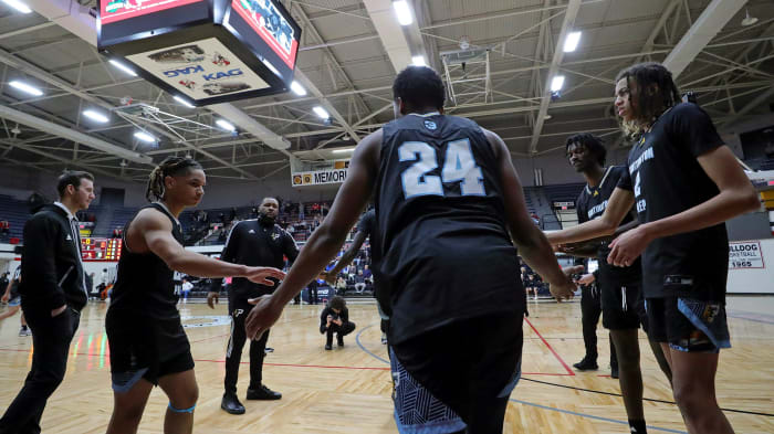 UNC basketball recruiting target Darryn Peterson