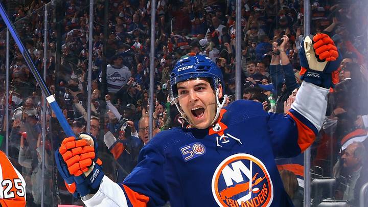 Philadelphia Flyers v New York Islanders