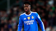 Vinicius Junior joue moins avec le Real Madrid.