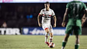Oscar comandou o São Paulo na vitória sobre o Guarani
