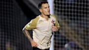 De acuerdo con la agencia RTI Esporte, Rayados ya habría tenido contacto con el entorno del brasileño Philipe Coutinho para explorar la posibilidad de ficharlo. Actualmente milita en el Vasco da Gama a préstamo desde el Aston Villa.