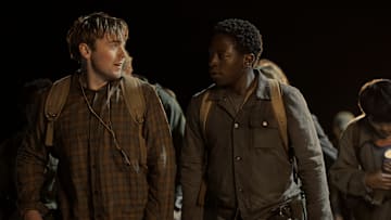 Cooper Hoffman as Garraty and David Jonsson as McVries in The Long Walk