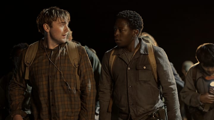 Cooper Hoffman as Garraty and David Jonsson as McVries in The Long Walk