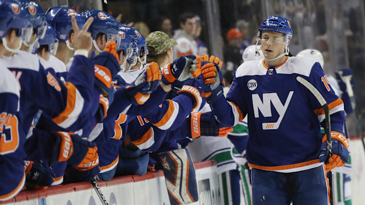 Vancouver Canucks v New York Islanders