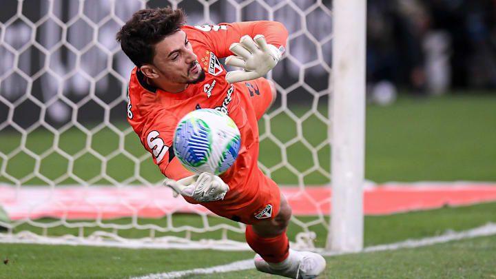 Rafael é goleiro do São Paulo desde janeiro de 2023