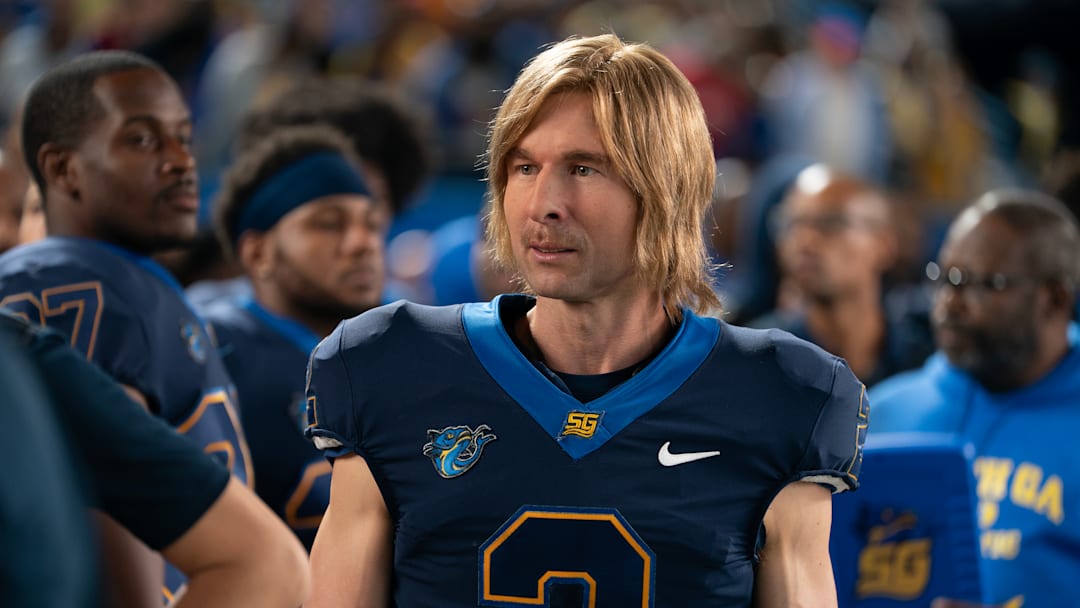 CHAD POWERS - 3RD QUARTER -(Disney/Daniel Delgado Jr.)
GLEN POWELL