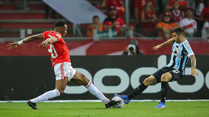 Bola rola no Beira-Rio para o Gre-Nal a partir das 19h Bola rola no Beira-Rio para o Gre-Nal a partir das 19h
