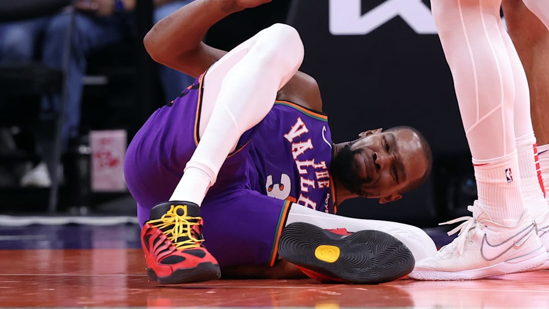 Houston Rockets v Phoenix Suns