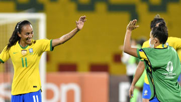 Seleção Brasileira tem Adriana e Tamires, campeãs brasileiras pelo Corinthians