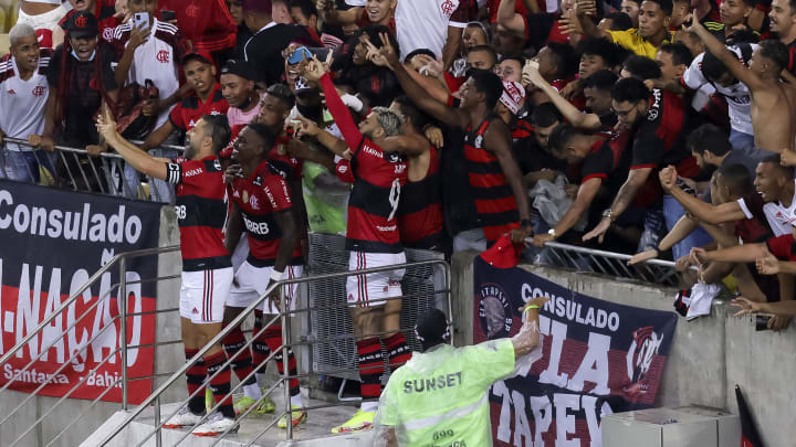 Flamengo precisa estar atento ao mercado de transferências.