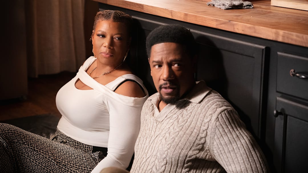 “Decisions” – While on a romantic getaway, McCall and Dante are abruptly ambushed by Salazar and his army. Meanwhile, Aunt Vi finally decides to take the next step in her relationship with Captain Curtis, and Dee meets with her favorite author who may be able to help her get into her dream university, on the fifth season finale of the CBS Original series THE EQUALIZER, Sunday, May 4 (10:00-11:00 PM, ET/PT) on the CBS Television Network, and streaming on Paramount+ (live and on demand for