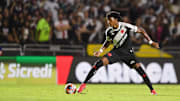 Vasco segue com time alternativo no Cariocão