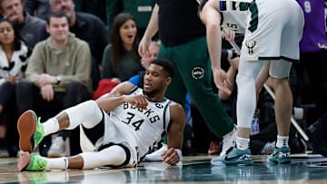 Detroit Pistons v Milwaukee Bucks