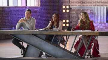 SO YOU THINK YOU CAN DANCE: L-R: Maksim Chmerkovskiy, Comfort Fedoke, and Allison Holker in the “Auditions: Day 1” season premiere episode of SO YOU THINK YOU CAN DANCE airing Monday, March 4, (9:00-10:00 PM ET/PT) on FOX. © 2024 Fox Media LLC. CR: Tom Griscom/FOX.