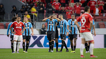 Grêmio esteve atrás do placar duas vezes, mas buscou a virada