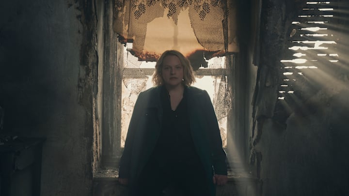 THE HANDMAID’S TALE - “The Handmaid’s Tale” - June reflects on her experiences in Gilead and decides what to do next. (Disney/Steve Wilkie)
ELISABETH MOSS